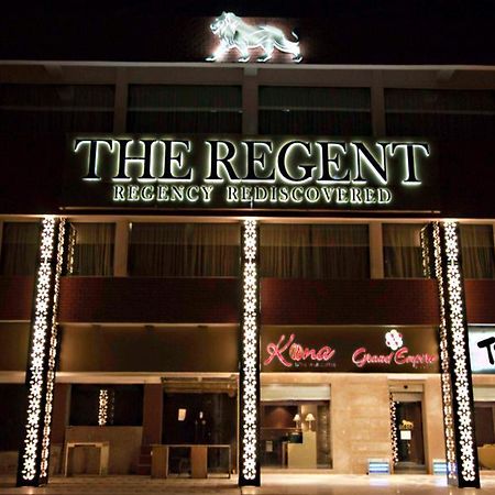 Hotel The Regent Chandīgarh Esterno foto